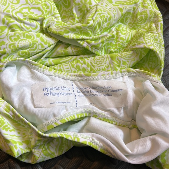 Ellen Tracy Green One Piece Swimsuit  Size 8 - Picture 8 of 10